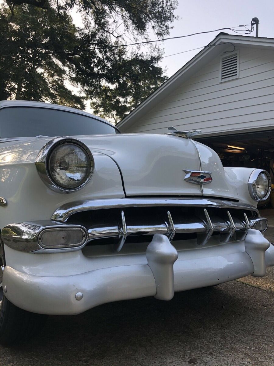 1954 White Chevrolet Bel Air Coupe