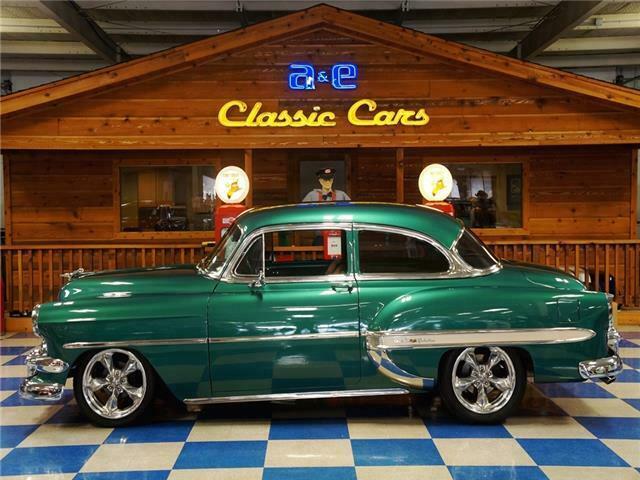 1954 Green Chevrolet Bel Air/150/210 --