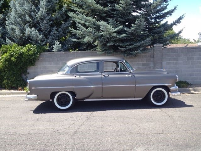 1954 Gold Chevrolet Bel Air/150/210