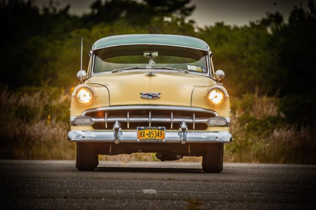 1954 Fiesta Cream Chevrolet Bel Air/150/210 Coupe
