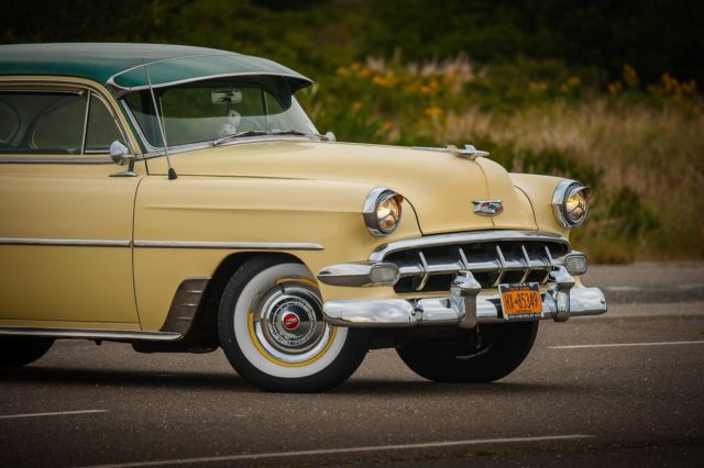 1954 Fiesta Cream Chevrolet Bel Air/150/210 Coupe