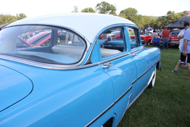 1954 Blue Chevrolet Bel Air/150/210 Sedan