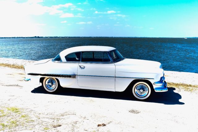 1954 White Chevrolet Bel Air/150/210 Coupe
