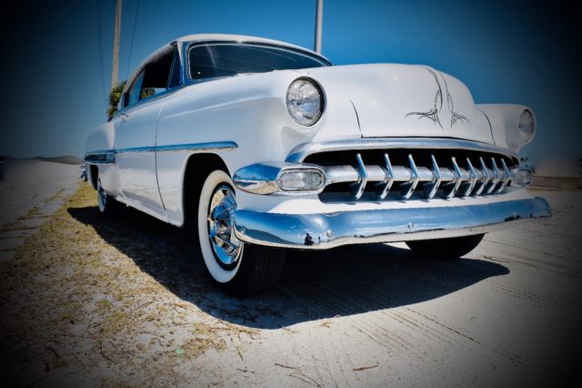 1954 White Chevrolet Bel Air/150/210 Coupe