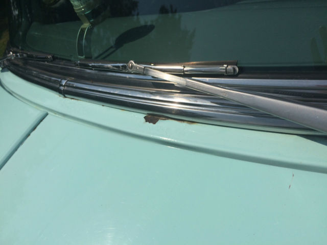 19540000 Lt. Green & White Chevrolet Bel Air/150/210 Coupe