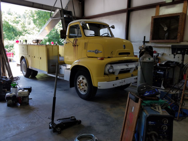 1954 Yellow Ford C800 Cab & Chassis