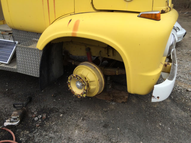 1954 Yellow Ford C800 Cab & Chassis