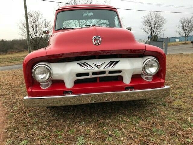 1954 Red Ford F-100