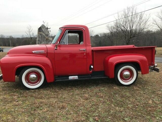 1954 Red Ford F-100