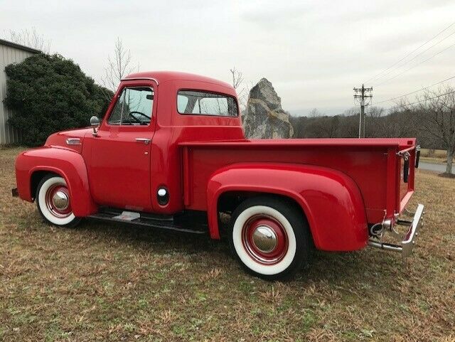 1954 Red Ford F-100
