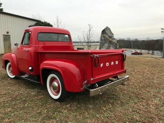 1954 Red Ford F-100