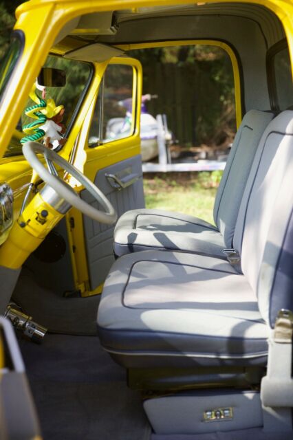 1954 Yellow Ford F-100
