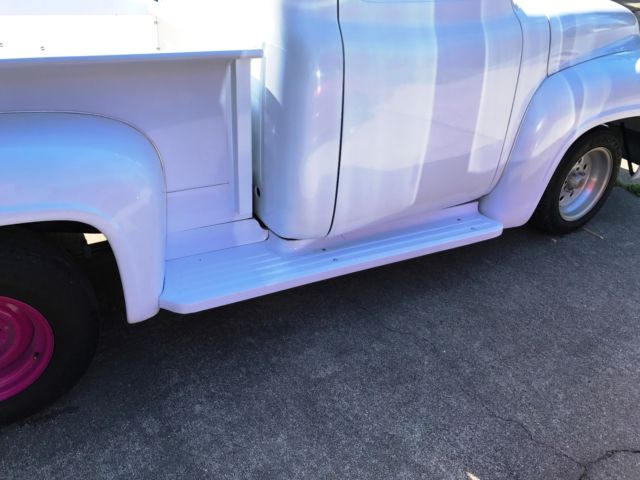 1954 White Ford F-100 Pick up