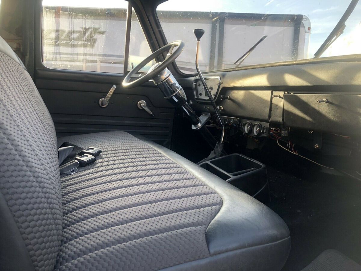 1954 Green Ford C-750