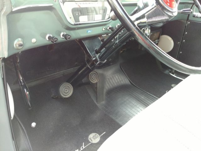 1954 Green Ford F-100 Standard Cab Pickup