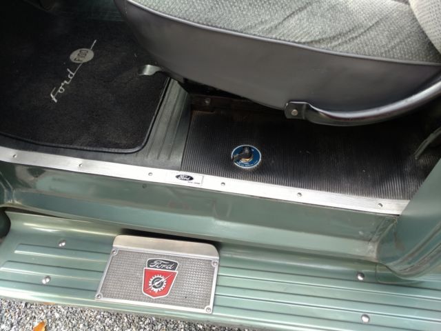 1954 Green Ford F-100 Standard Cab Pickup