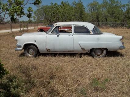 1954 Ford Maineline Sedan