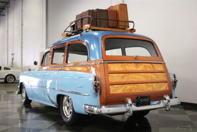 1954 Blue Pontiac Chieftain