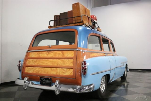 1954 Blue Pontiac Chieftain