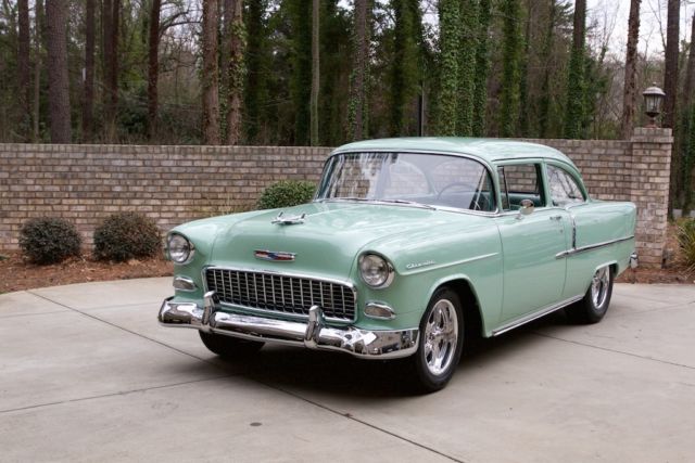 1955 Sea Mist Green Chevrolet Bel Air/150/210 Sedan