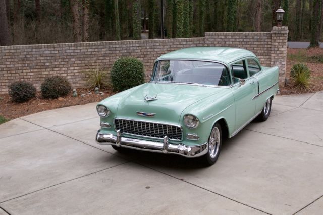 1955 Sea Mist Green Chevrolet Bel Air/150/210 Sedan