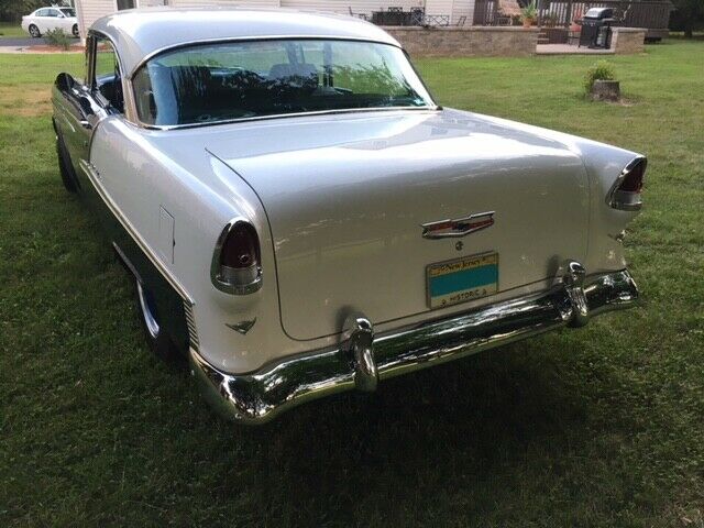 1955 blue/white Chevrolet Bel Air/150/210 Sedan