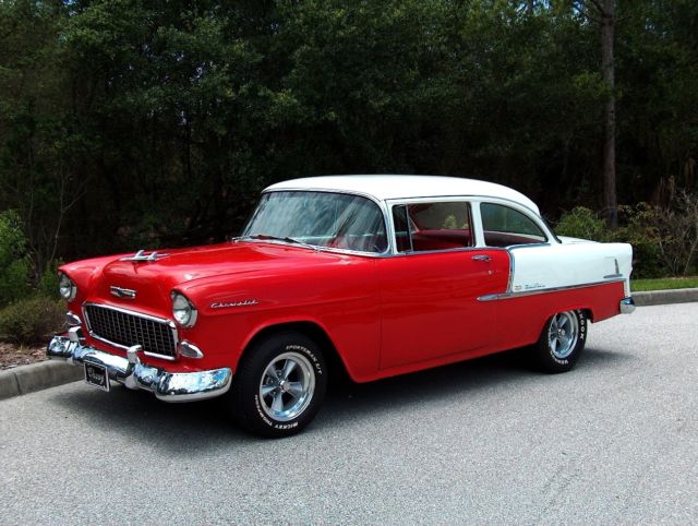 1955 RED / WHITE Chevrolet Bel Air/150/210 2 DOOR POST COUPE