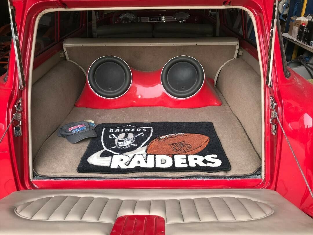 1955 Red Ford Mustang Wagon