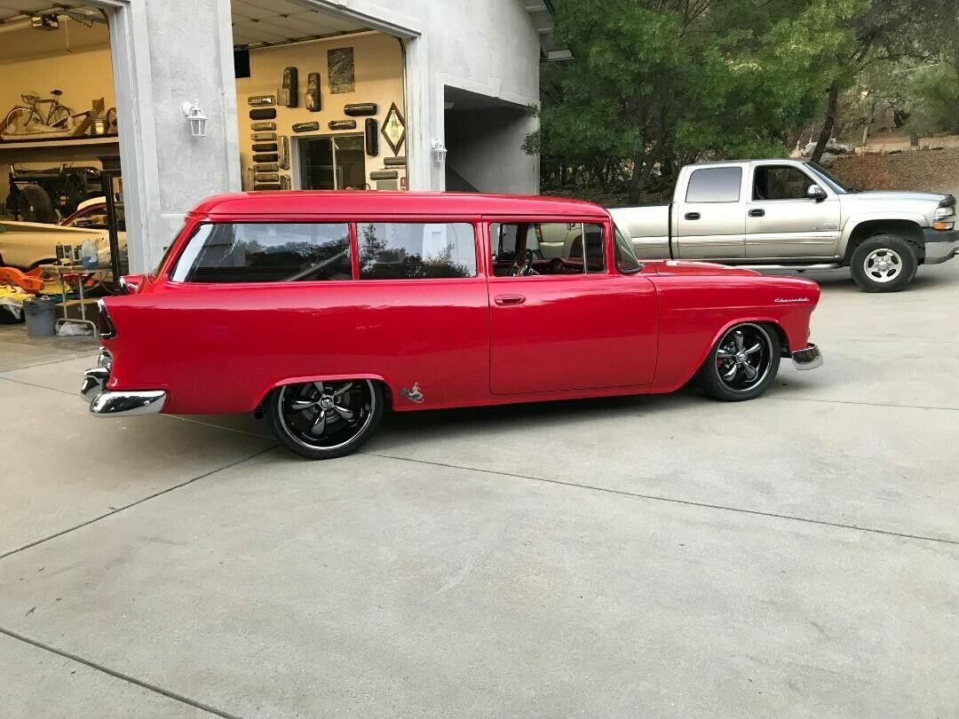 1955 Red Ford Mustang Wagon
