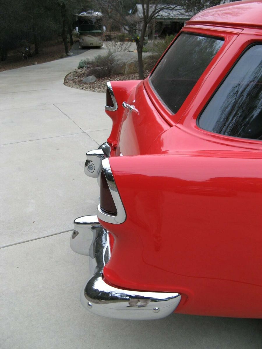 1955 Red Ford Mustang Wagon