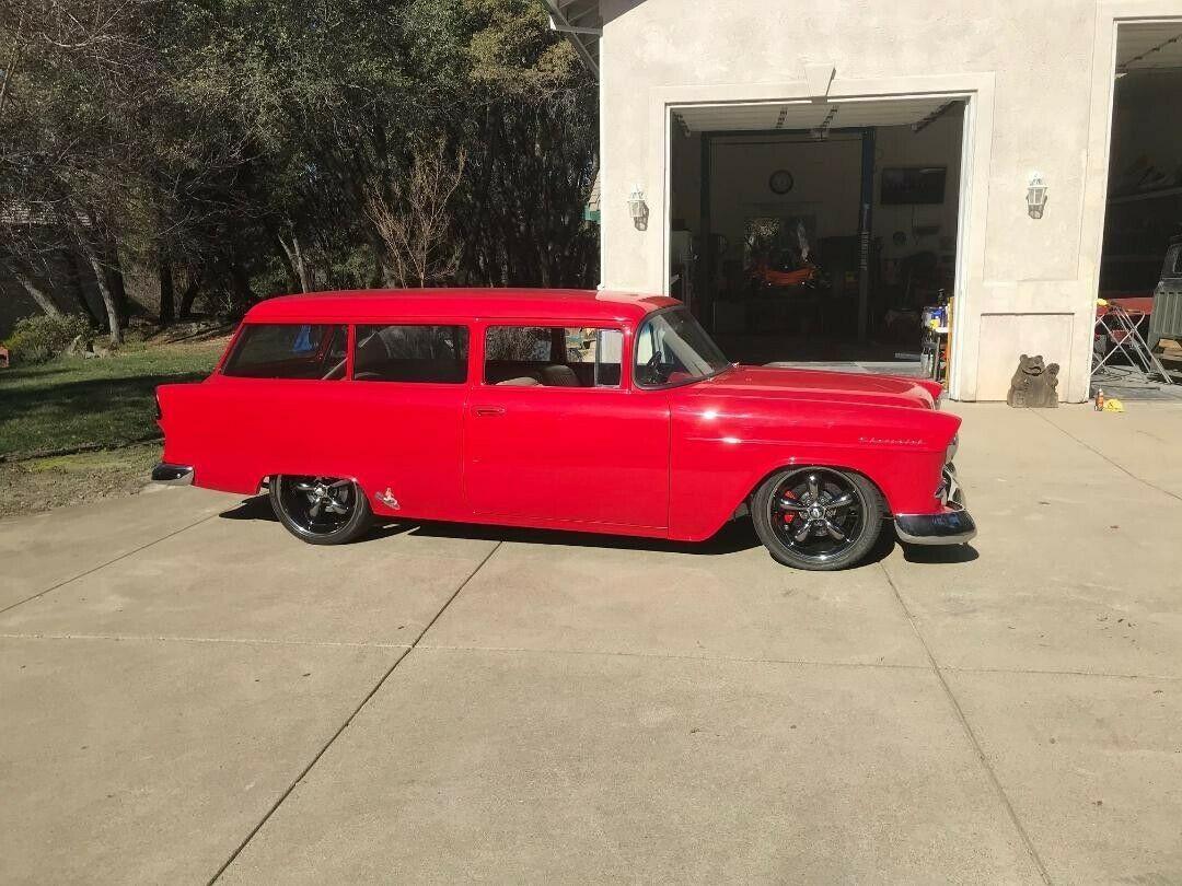 1955 Red Ford Mustang Wagon