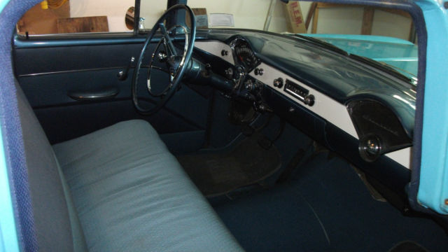 1955 White/Gray Chevrolet Bel Air/150/210 Sedan