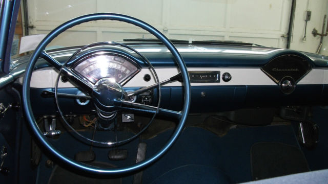 1955 White/Gray Chevrolet Bel Air/150/210 Sedan