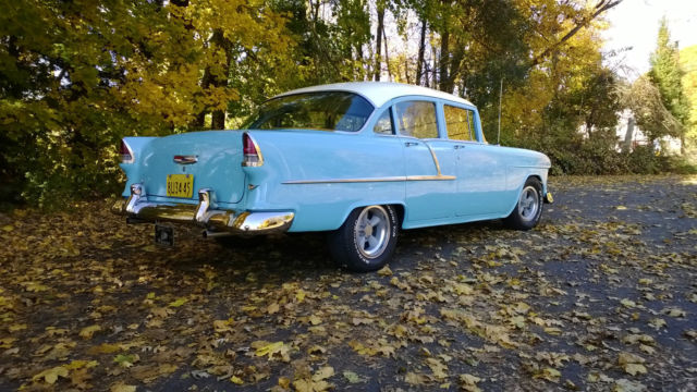 1955 White/Gray Chevrolet Bel Air/150/210 Sedan