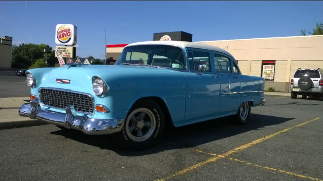 1955 White/Gray Chevrolet Bel Air/150/210 Sedan