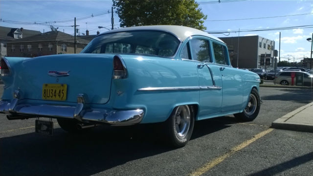 1955 White/Gray Chevrolet Bel Air/150/210 Sedan