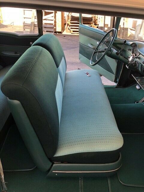 1955 Green Chevrolet Bel Air/150/210 Sedan