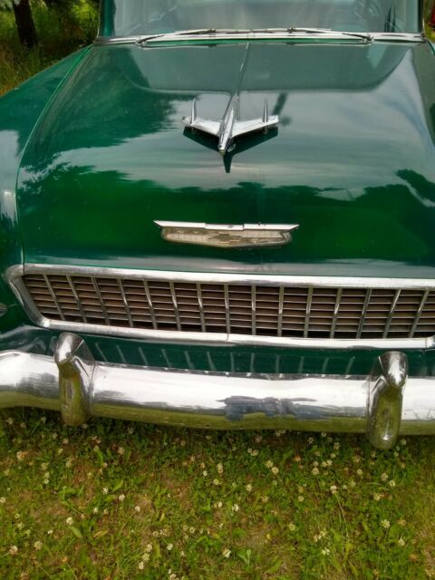 1955 Green Chevrolet Bel Air/150/210 Sedan