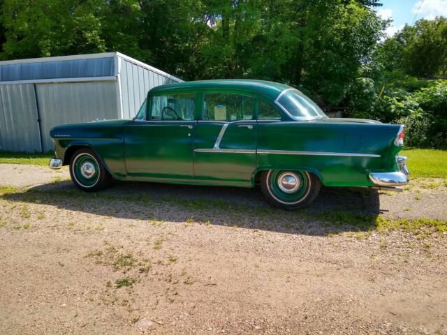 1955 Green Chevrolet Bel Air/150/210 Sedan