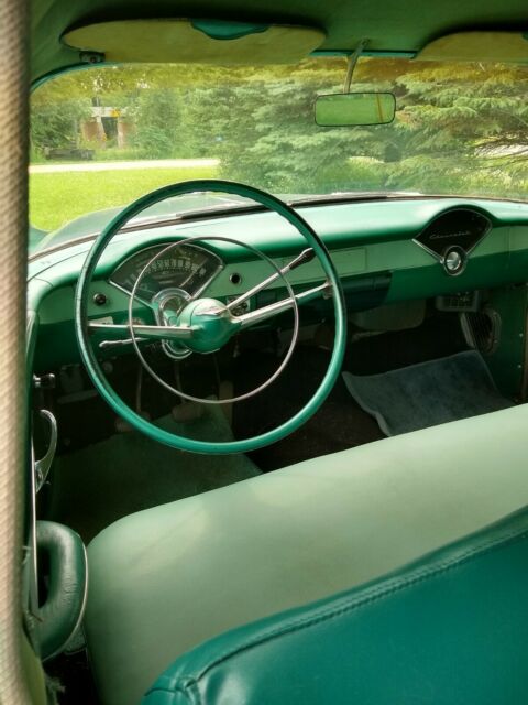 1955 Green Chevrolet Bel Air/150/210 Sedan