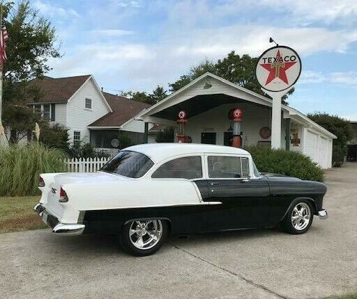 1955 Black/White Chevrolet Bel Air/150/210 Coupe