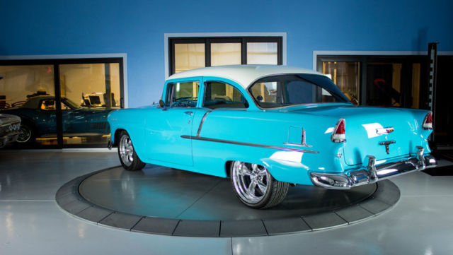 1955 -- Chevrolet Bel Air/150/210 Hardtop