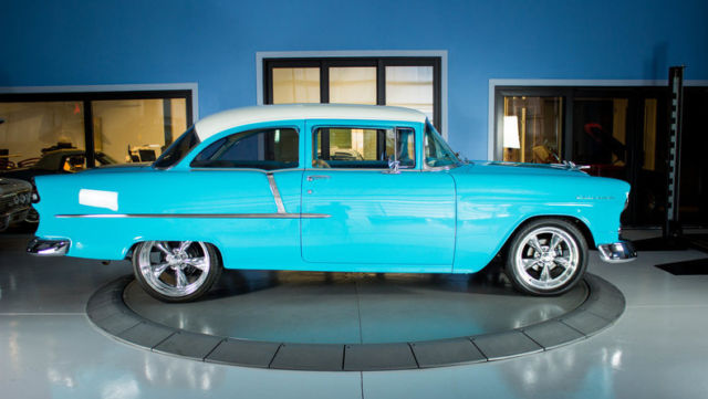 1955 -- Chevrolet Bel Air/150/210 Hardtop