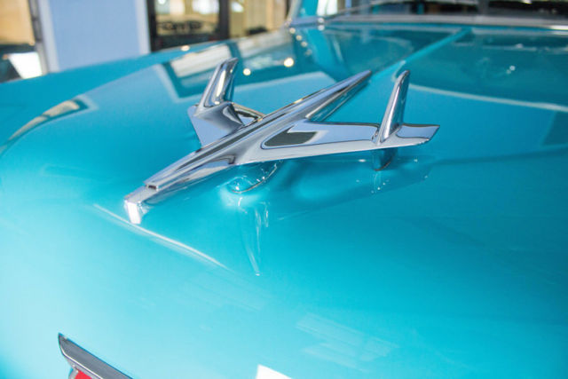 1955 -- Chevrolet Bel Air/150/210 Hardtop