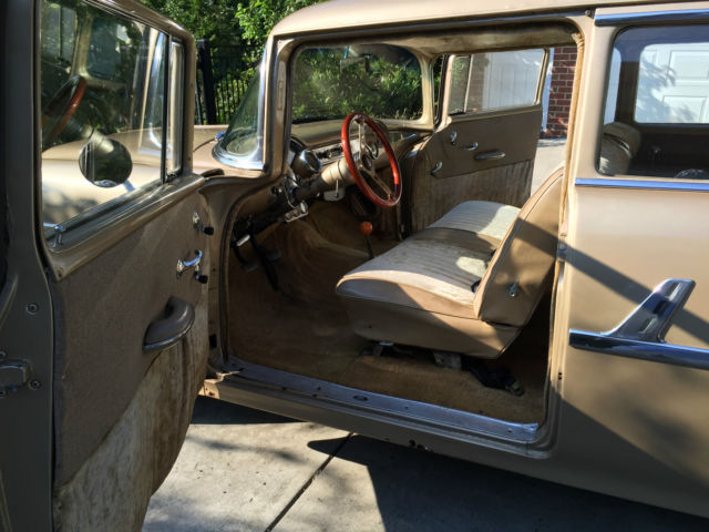 1955 Gold Chevrolet Bel Air/150/210 Wagon