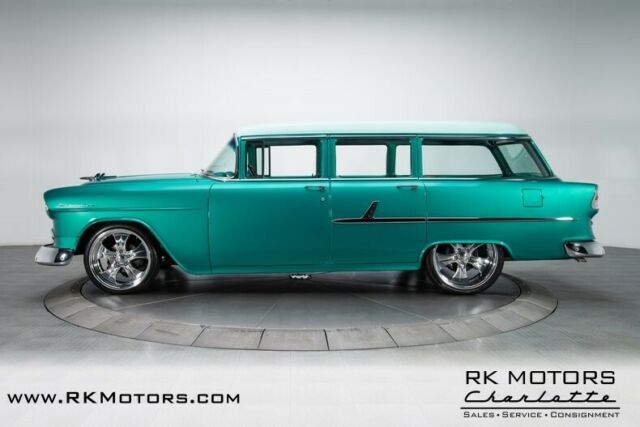 1955 Turquoise Chevrolet Bel Air/150/210 Station Wagon