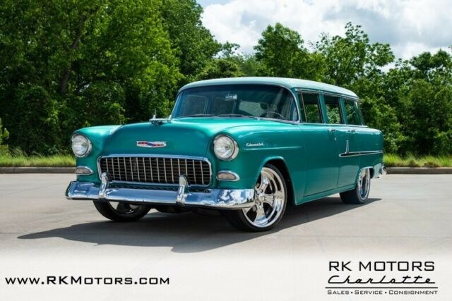 1955 Turquoise Chevrolet Bel Air/150/210 Station Wagon