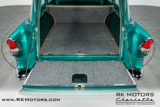 1955 Turquoise Chevrolet Bel Air/150/210 Station Wagon