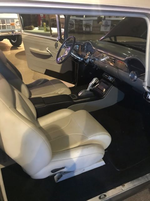 1955 Gray/Silver Chevrolet Bel Air/150/210 Sedan