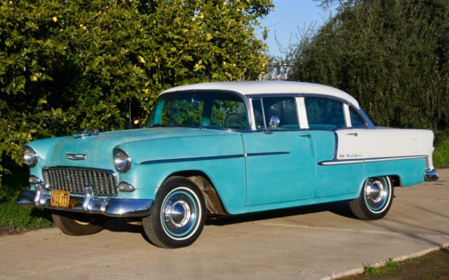 1955 Regal Torquoise Green / India Ivory Chevrolet Bel Air/150/210 Sedan